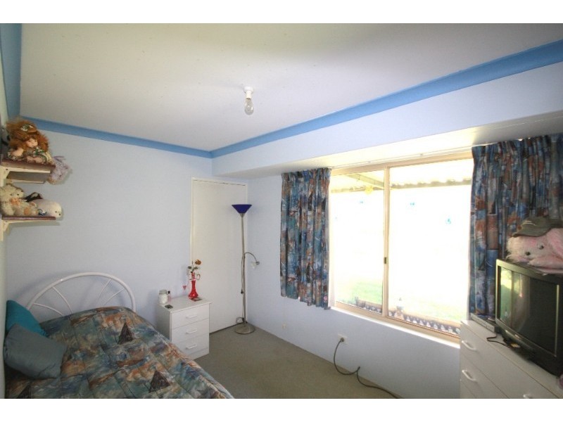 13 Wungong Road South, Wungong WA 6112