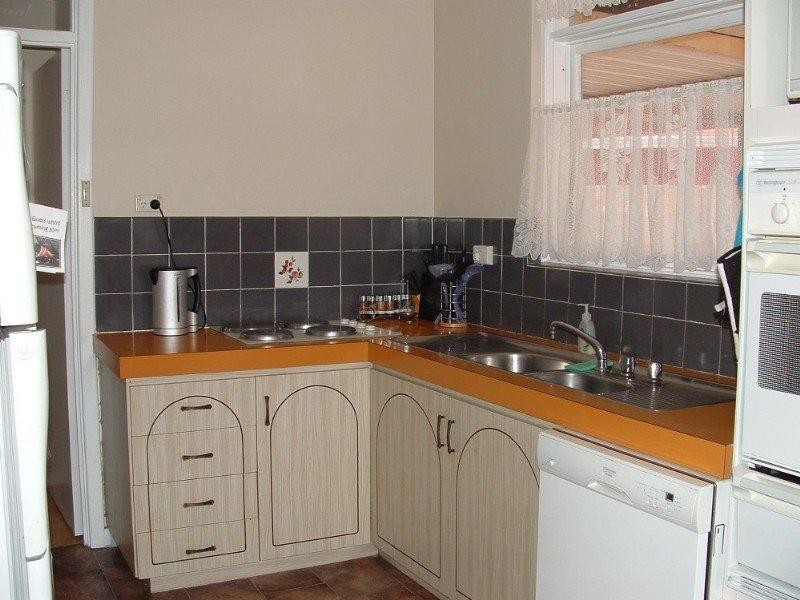 25 Orlestone Street, Gosnells WA 6110