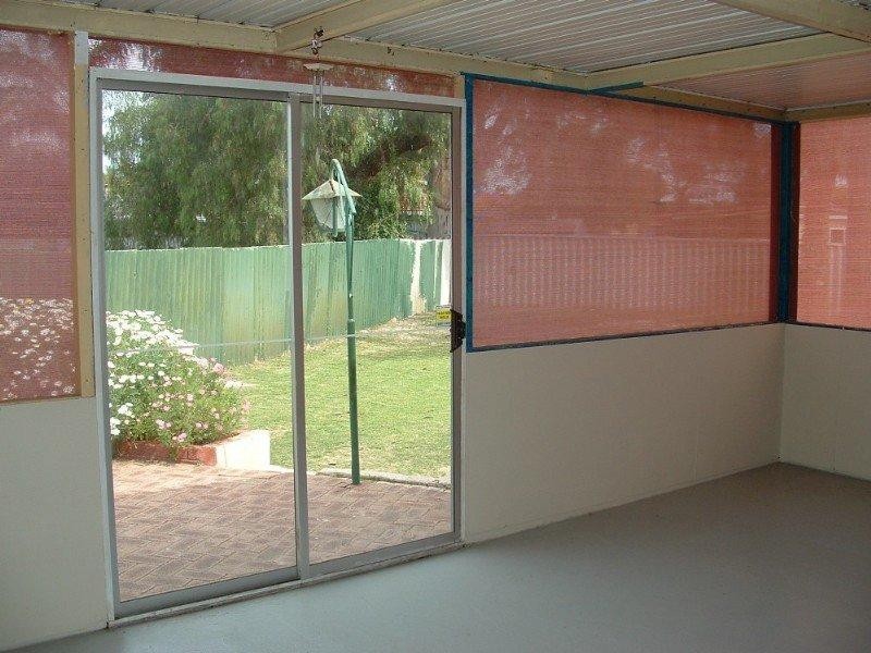 25 Orlestone Street, Gosnells WA 6110