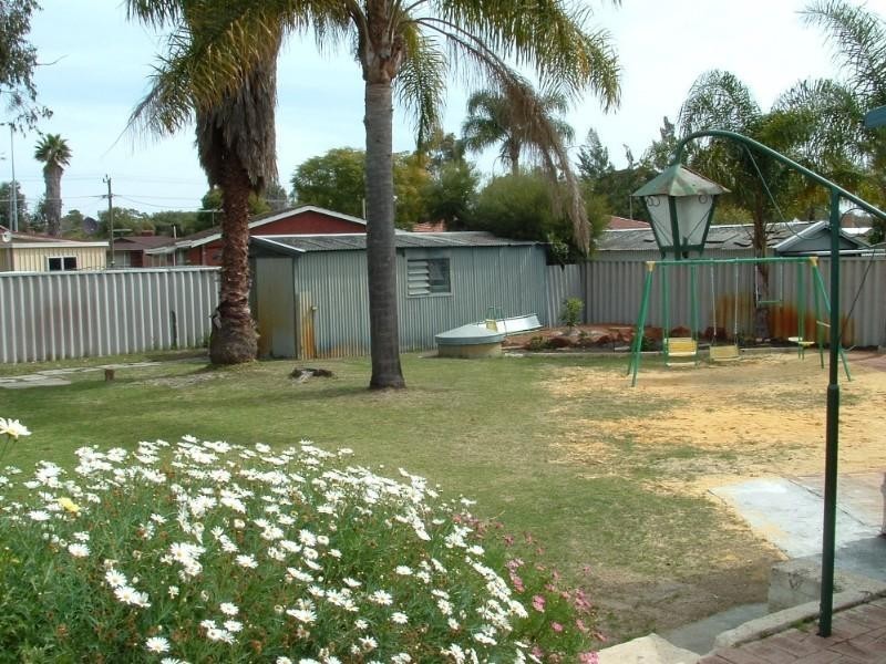 25 Orlestone Street, Gosnells WA 6110