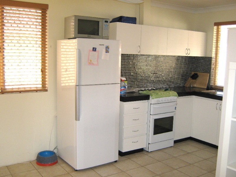 2b Anaconda Drive, Gosnells WA 6110