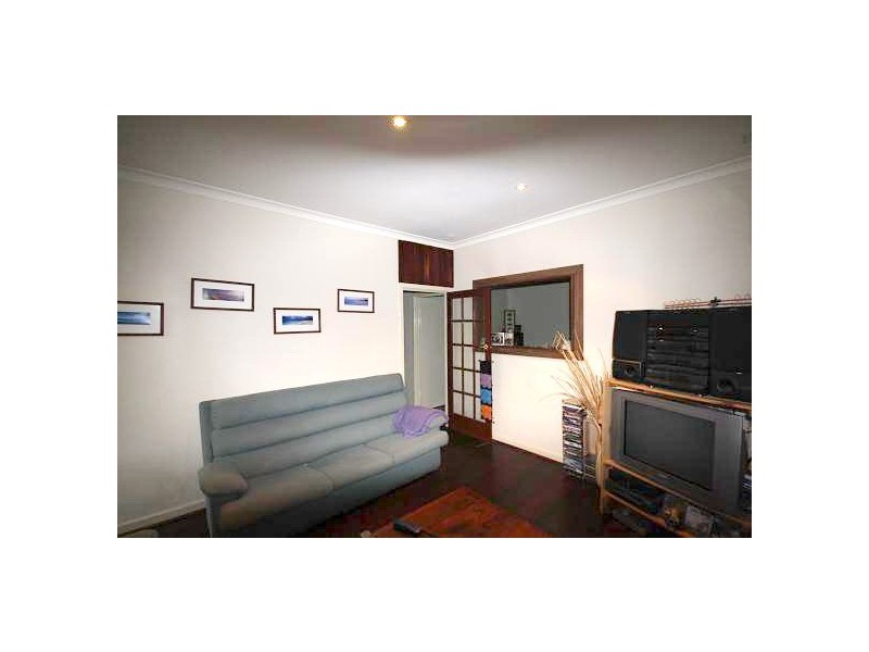 28 Robin Hood Avenue, Armadale WA 6112