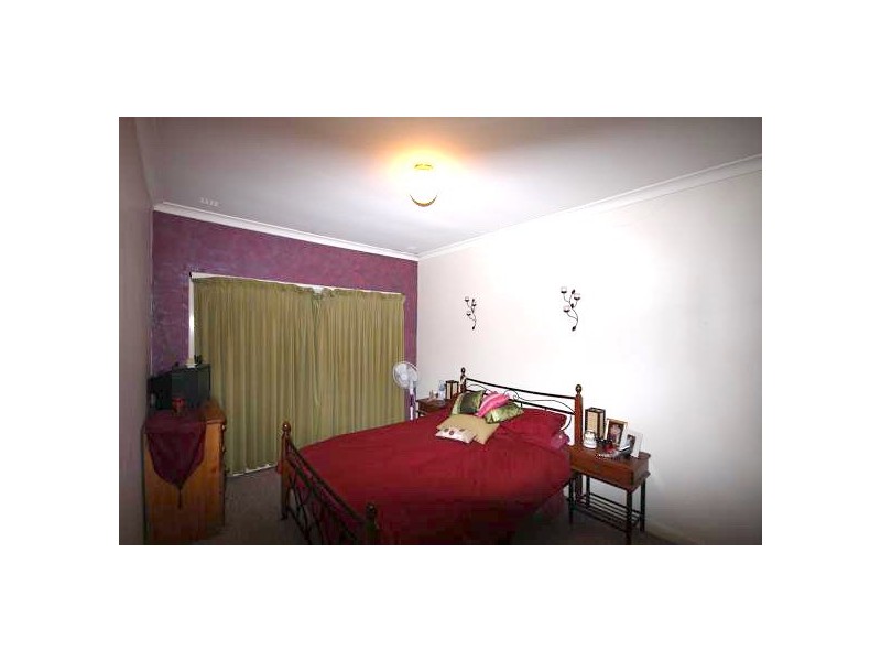 28 Robin Hood Avenue, Armadale WA 6112