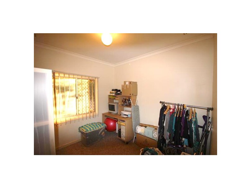 28 Robin Hood Avenue, Armadale WA 6112