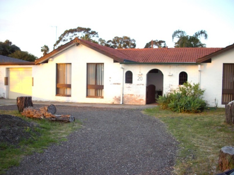 20 Toorak Road, Armadale WA 6112
