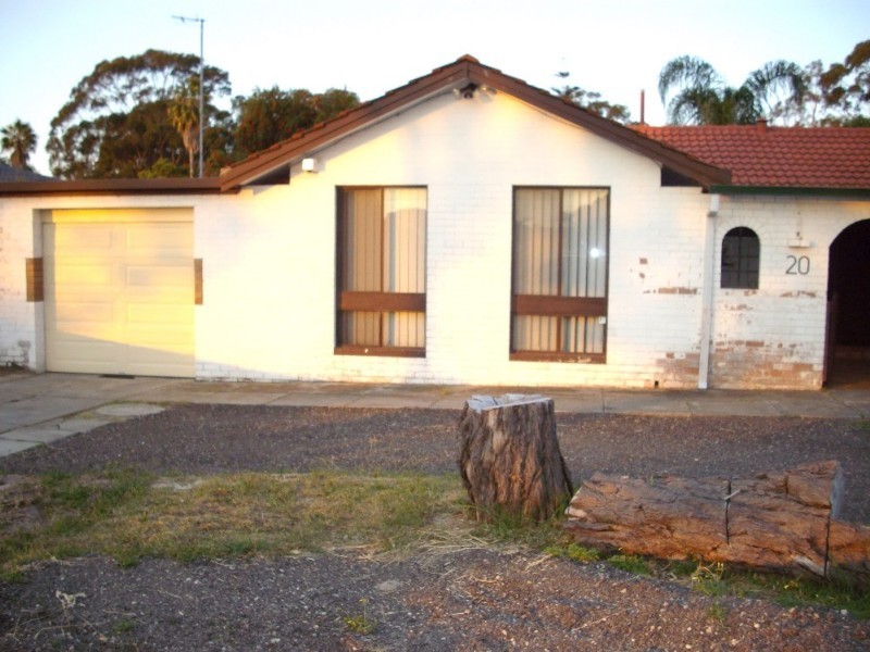 20 Toorak Road, Armadale WA 6112