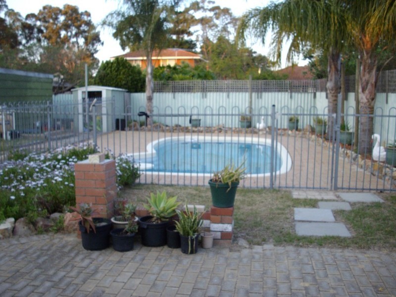 20 Toorak Road, Armadale WA 6112