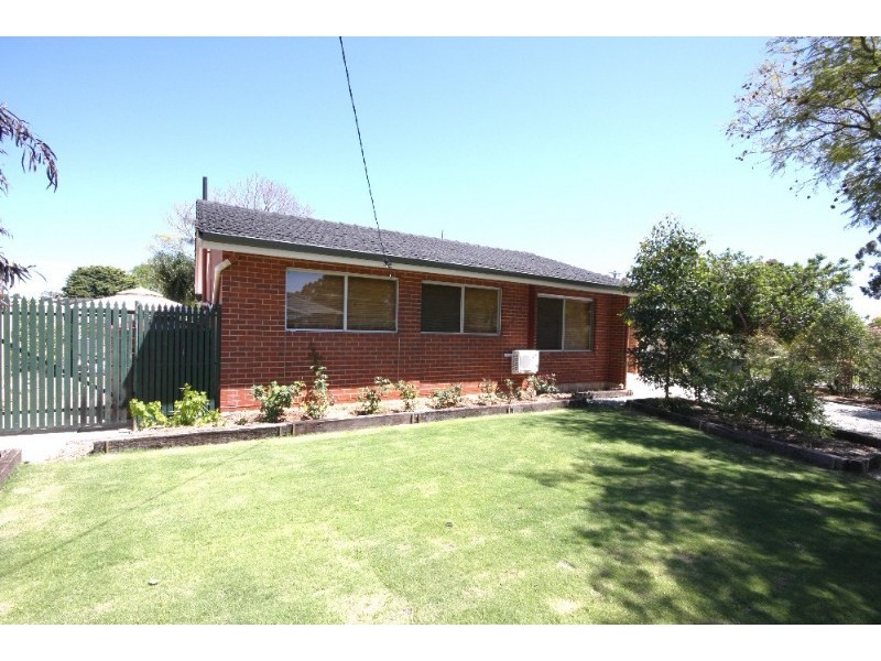 1 Vantson Court, Kelmscott WA 6111