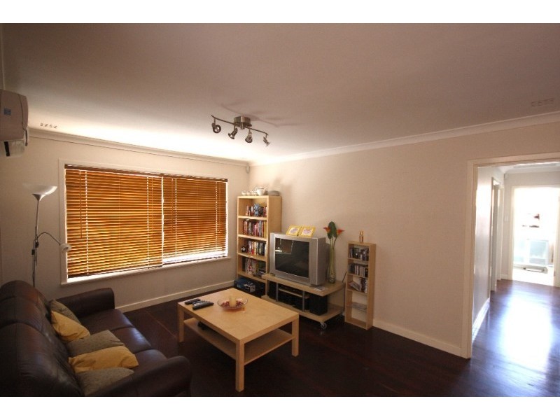 1 Vantson Court, Kelmscott WA 6111