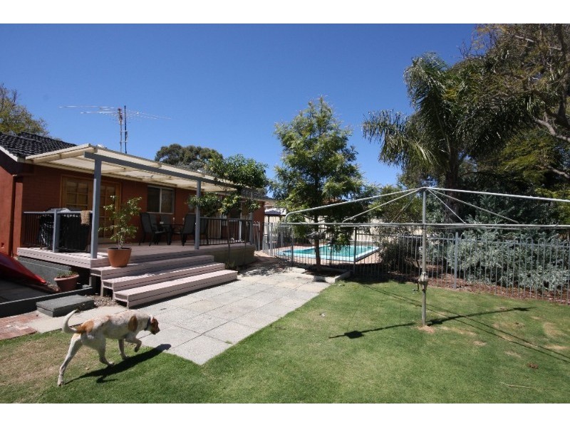 1 Vantson Court, Kelmscott WA 6111