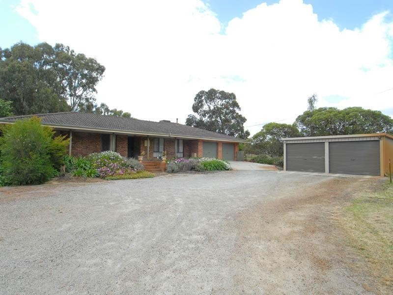 140 Station Street, Martin WA 6110