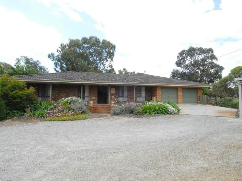 140 Station Street, Martin WA 6110