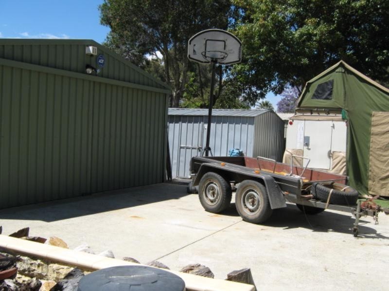 218 Eudoria Street, Gosnells WA 6110