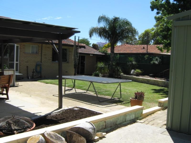 218 Eudoria Street, Gosnells WA 6110