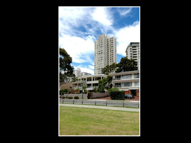 8W/9 Parker Street, South Perth WA 6151