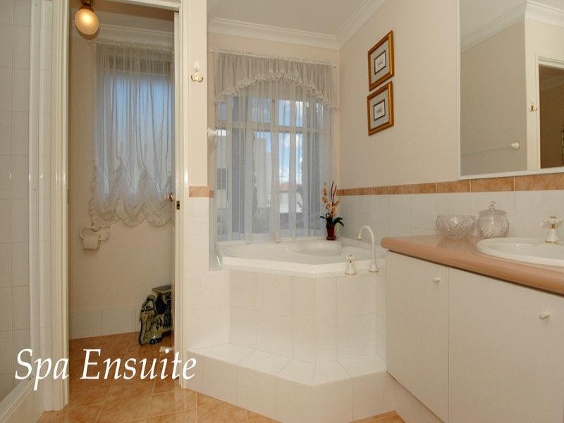 85 Glen Iris Drive, Jandakot WA 6164