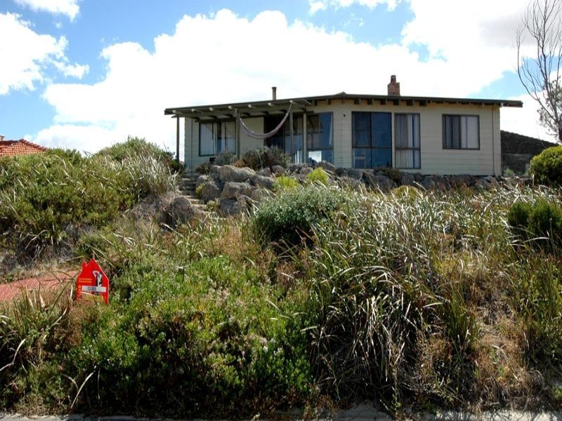 130 Warnbro Beach Road, Waikiki WA 6169