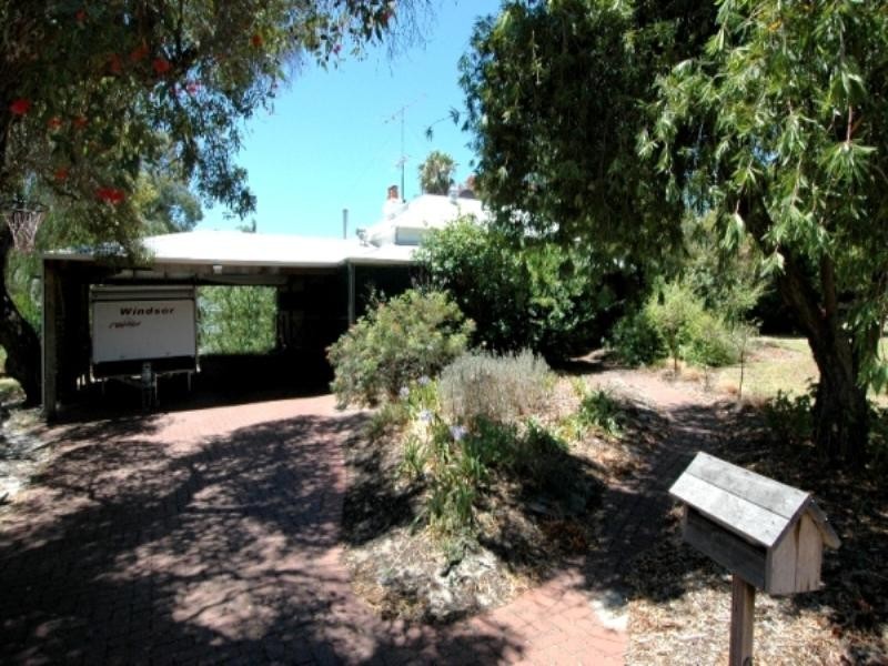 27 Cockram Street, Mundijong WA 6123