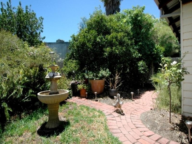 27 Cockram Street, Mundijong WA 6123