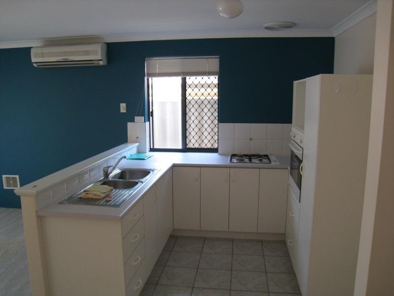 U6/71 Upton Street, St James WA 6102