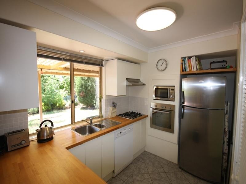 12 Hillside Road, Mount Richon WA 6112