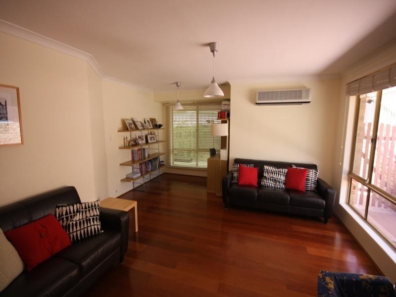 12 Hillside Road, Mount Richon WA 6112