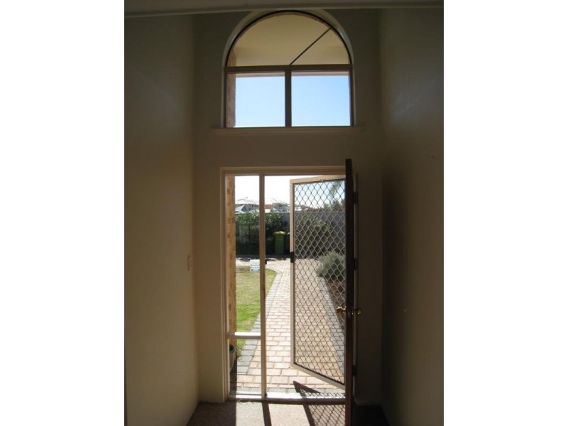 2 Villefranche Rise, Port Kennedy WA 6172