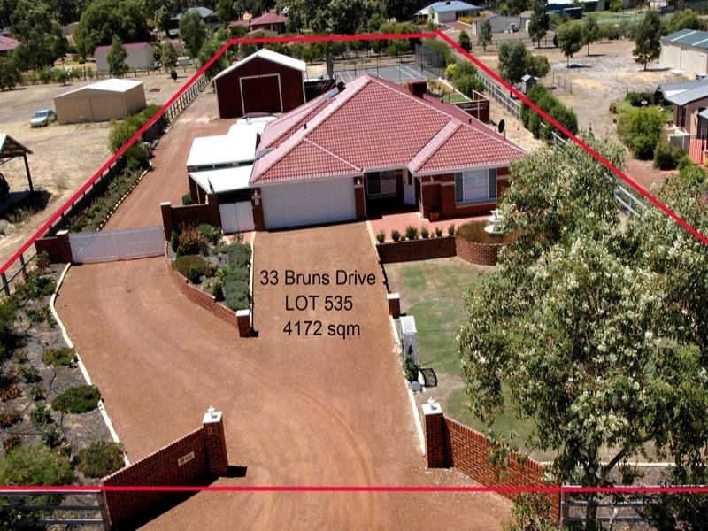 33 Bruns Drive, Darling Downs WA 6122
