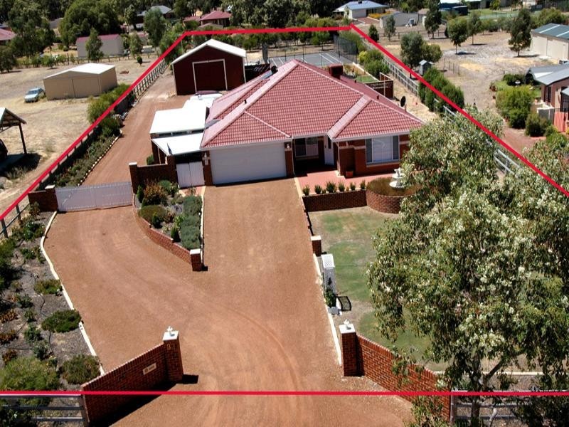 33 Bruns Drive, Darling Downs WA 6122