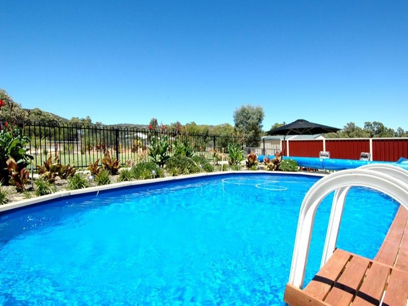 33 Bruns Drive, Darling Downs WA 6122