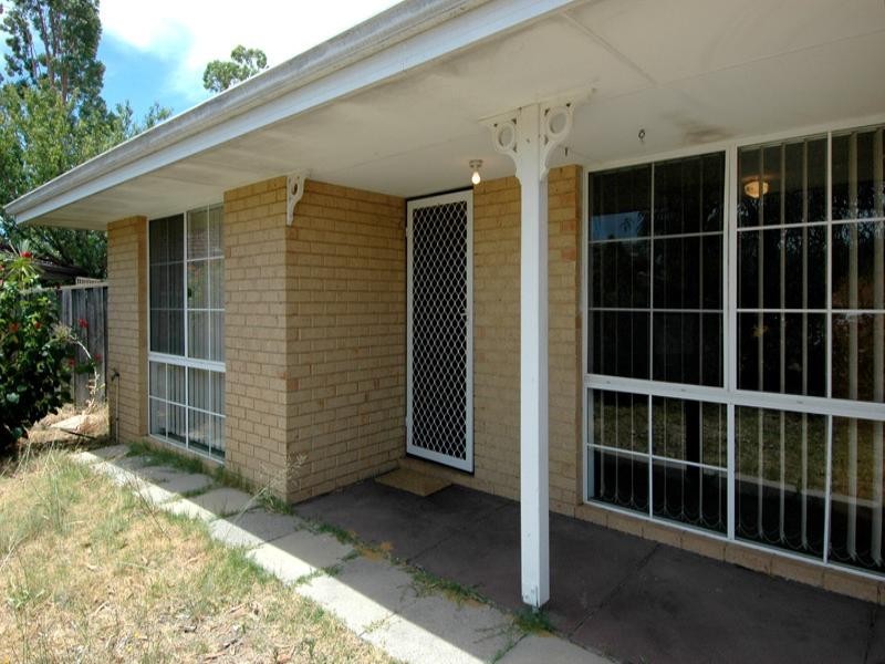 1/12 Wedgewood Glade, Gosnells WA 6110