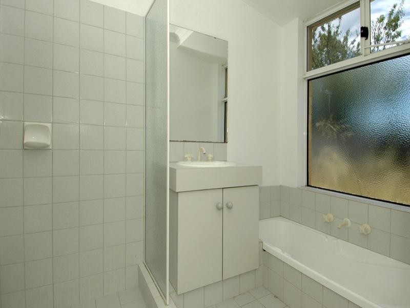 1/12 Wedgewood Glade, Gosnells WA 6110