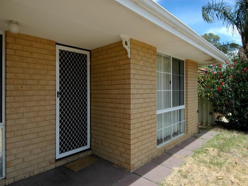 1/12 Wedgewood Glade, Gosnells WA 6110