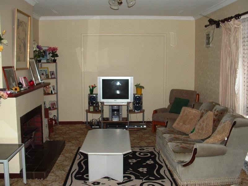 24 Willowmead Way, Kelmscott WA 6111