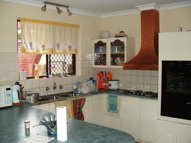 24 Willowmead Way, Kelmscott WA 6111