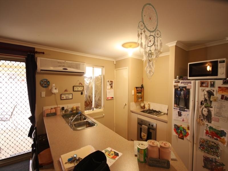 30 Ashworth Way, Brookdale WA 6112