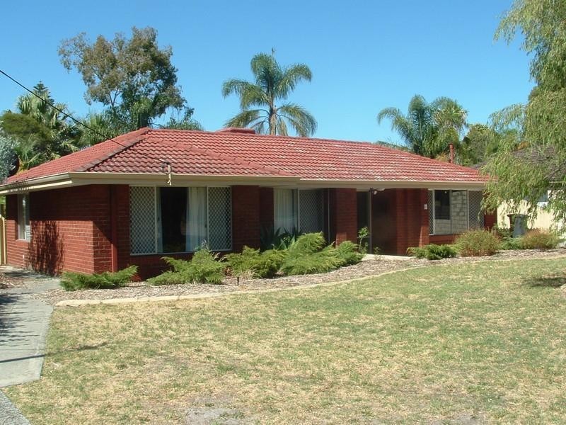 6 Farringdon Way, Huntingdale WA 6110