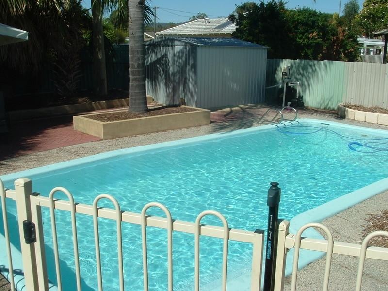 6 Farringdon Way, Huntingdale WA 6110