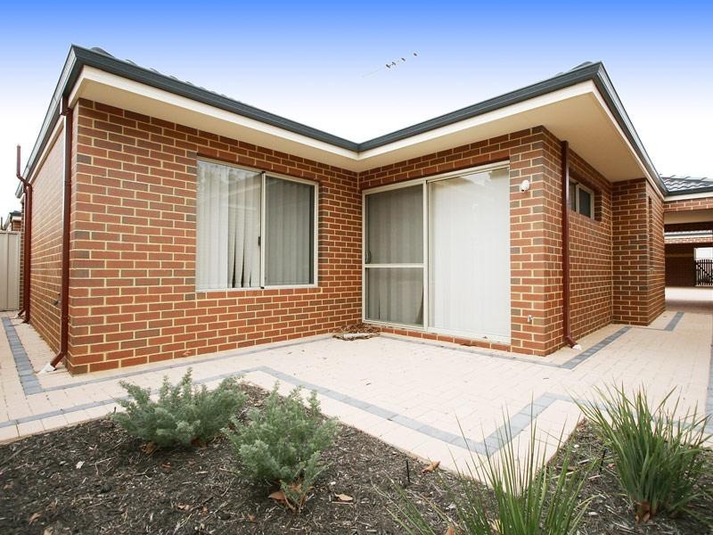2/162 Hicks Street, Gosnells WA 6110