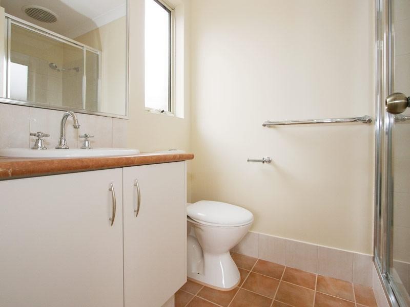 2/162 Hicks Street, Gosnells WA 6110