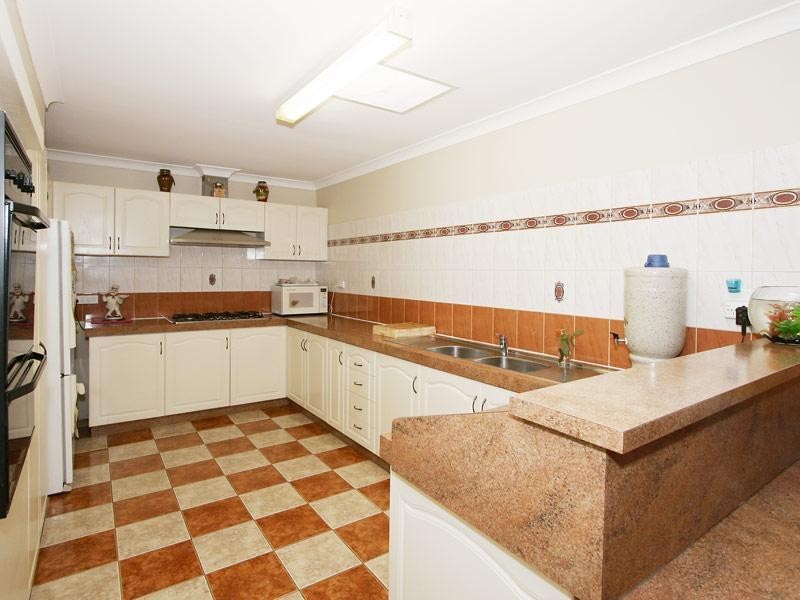 12 Koel Way, Thornlie WA 6108