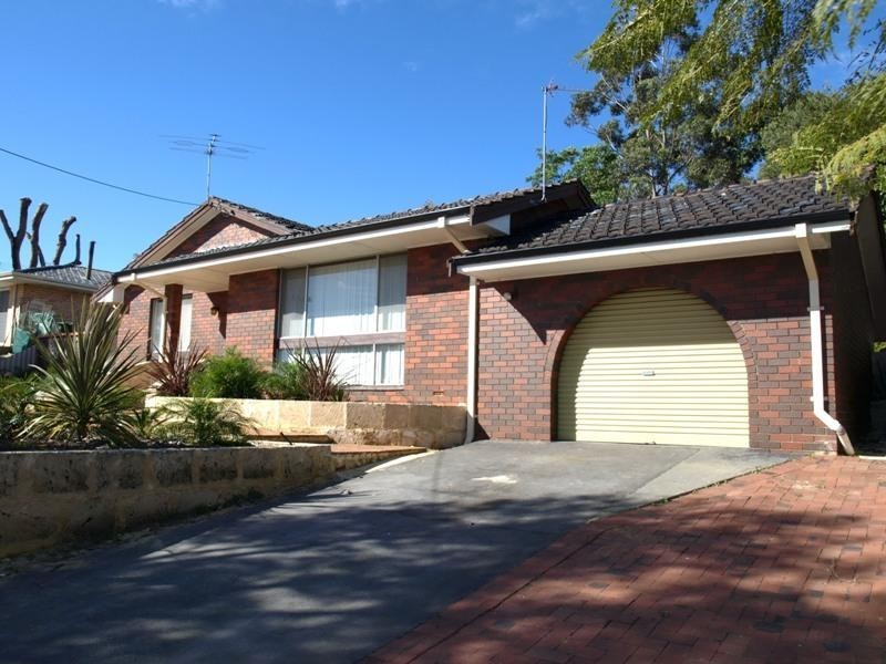 23 Merilee Terrace, Kelmscott WA 6111