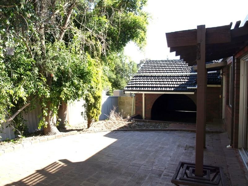 23 Merilee Terrace, Kelmscott WA 6111