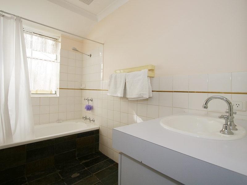 13 Sayer Crescent, Gosnells WA 6110