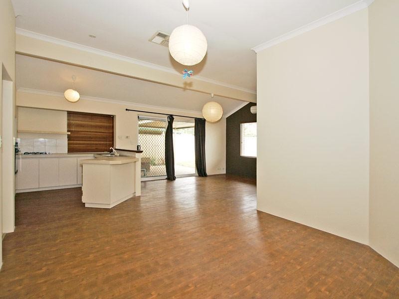 2/47 Baxter Close, Huntingdale WA 6110