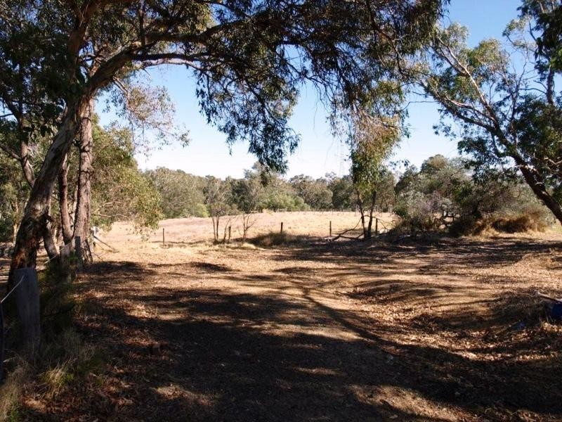 111 Connell Avenue, Martin WA 6110