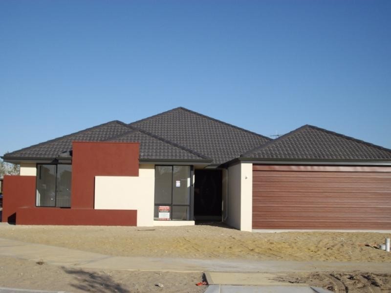 7 Hillhouse Way, Piara Waters WA 6112