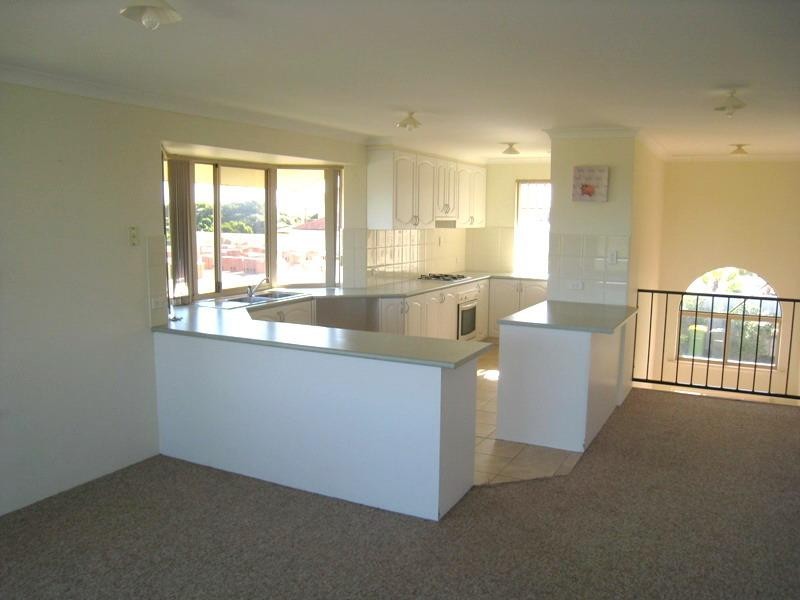 2 Villa Franche Rise, Port Kennedy WA 6172