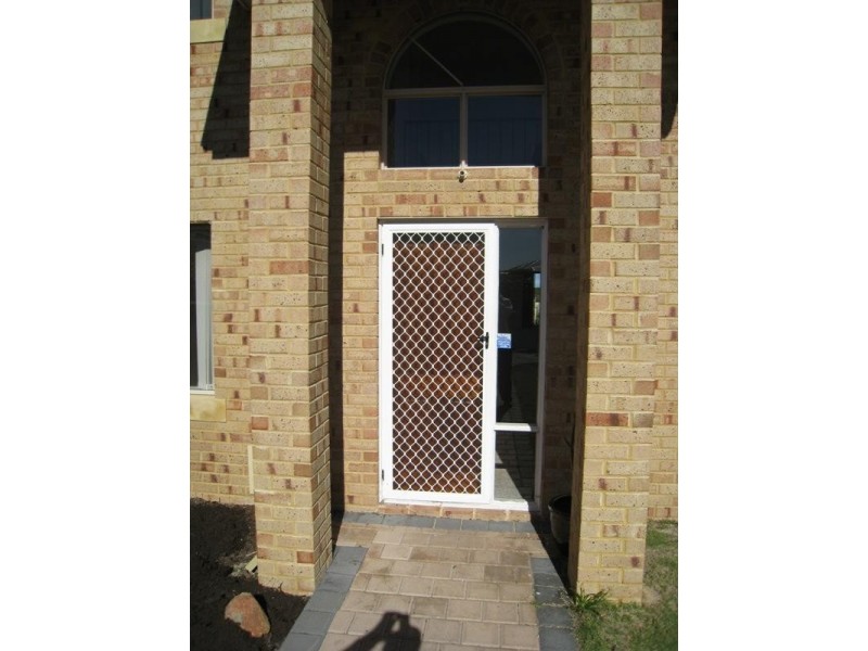 2 Villa Franche Rise, Port Kennedy WA 6172