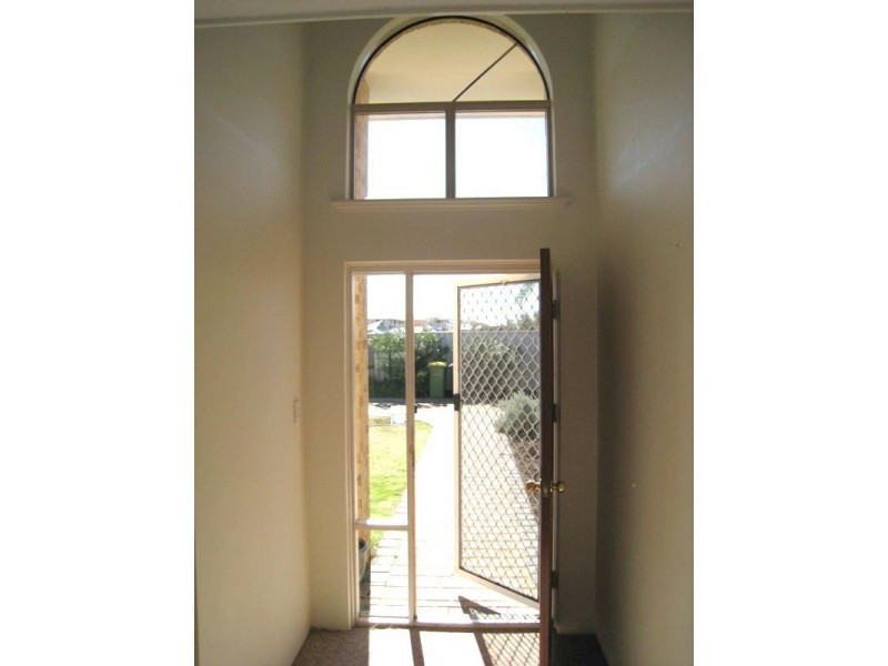 2 Villa Franche Rise, Port Kennedy WA 6172